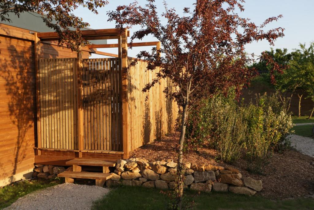Zahrada ubytování Domaine Mejan