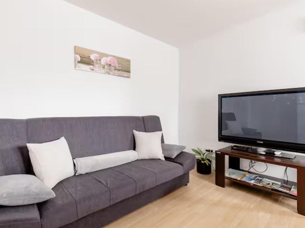 Apartment Mara with Free Parking