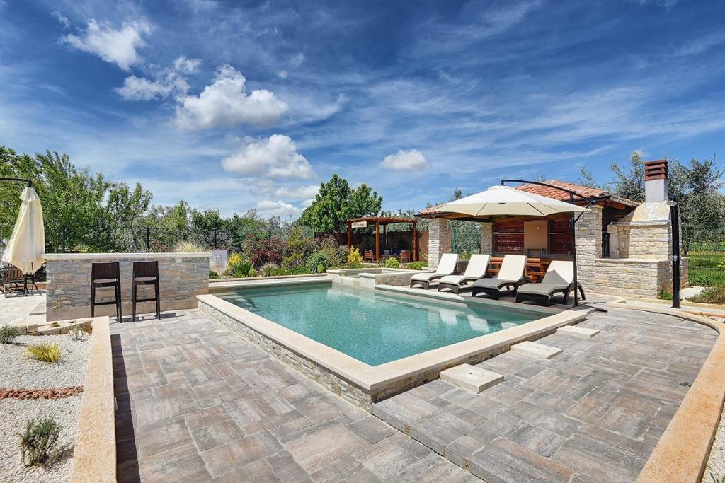 Apartments Jela