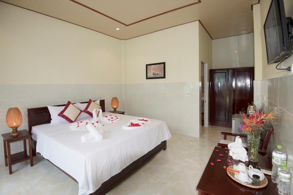 Sunlight Bungalow - 1