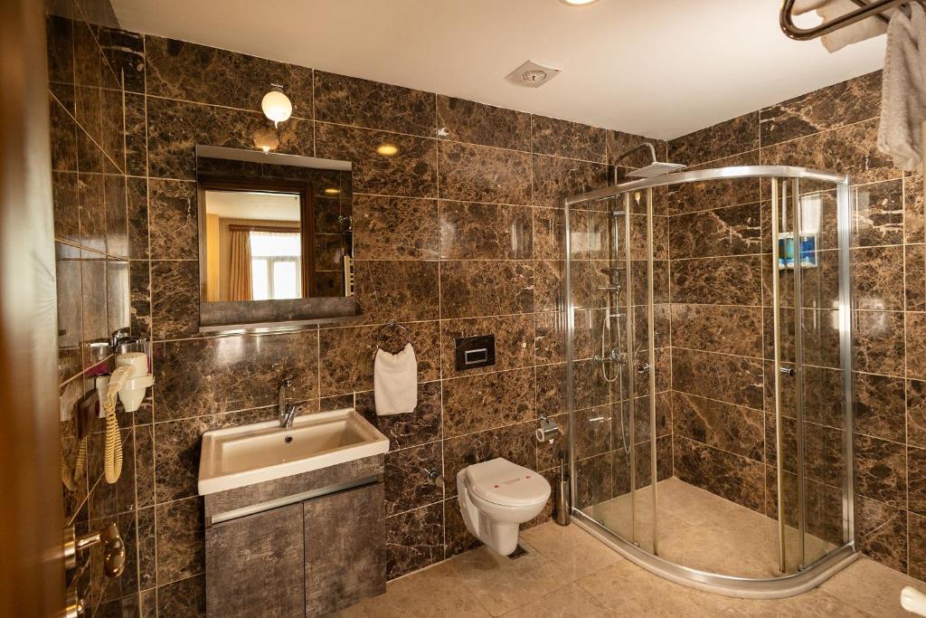 Koupelna v ubytování Niva Atakum Otel
