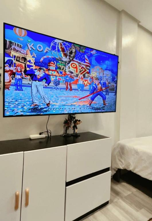 TV a/nebo společenská místnost v ubytování The Hive Staycation