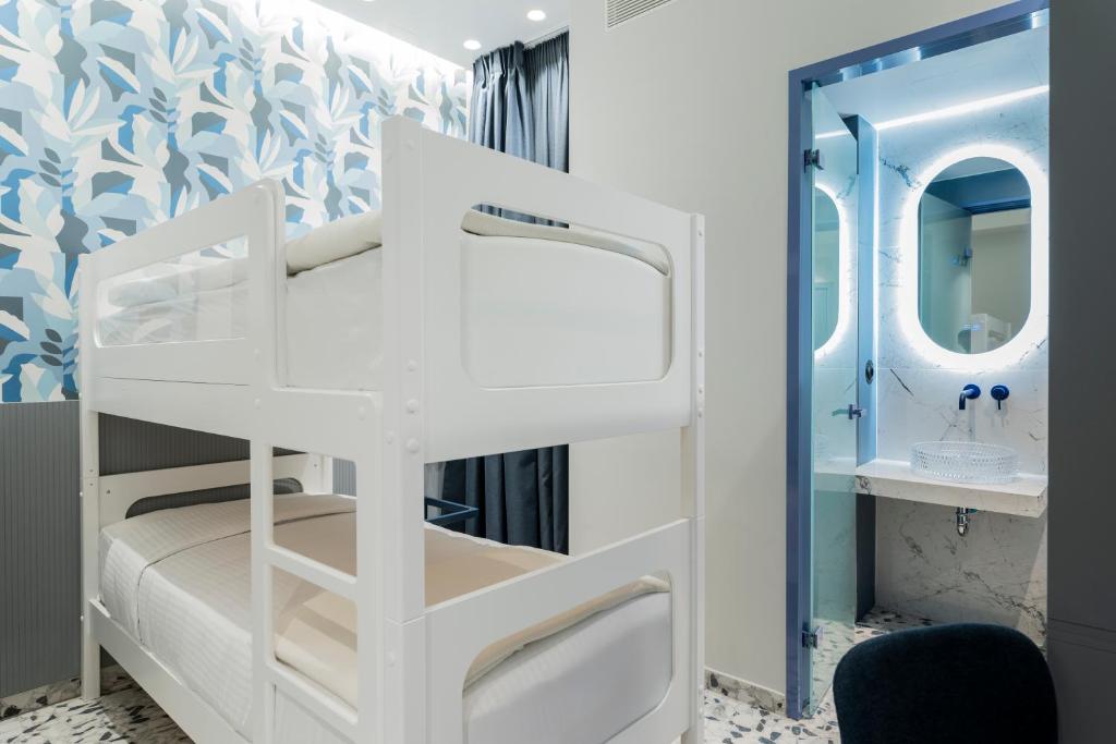 Athens Retro - Resim 16