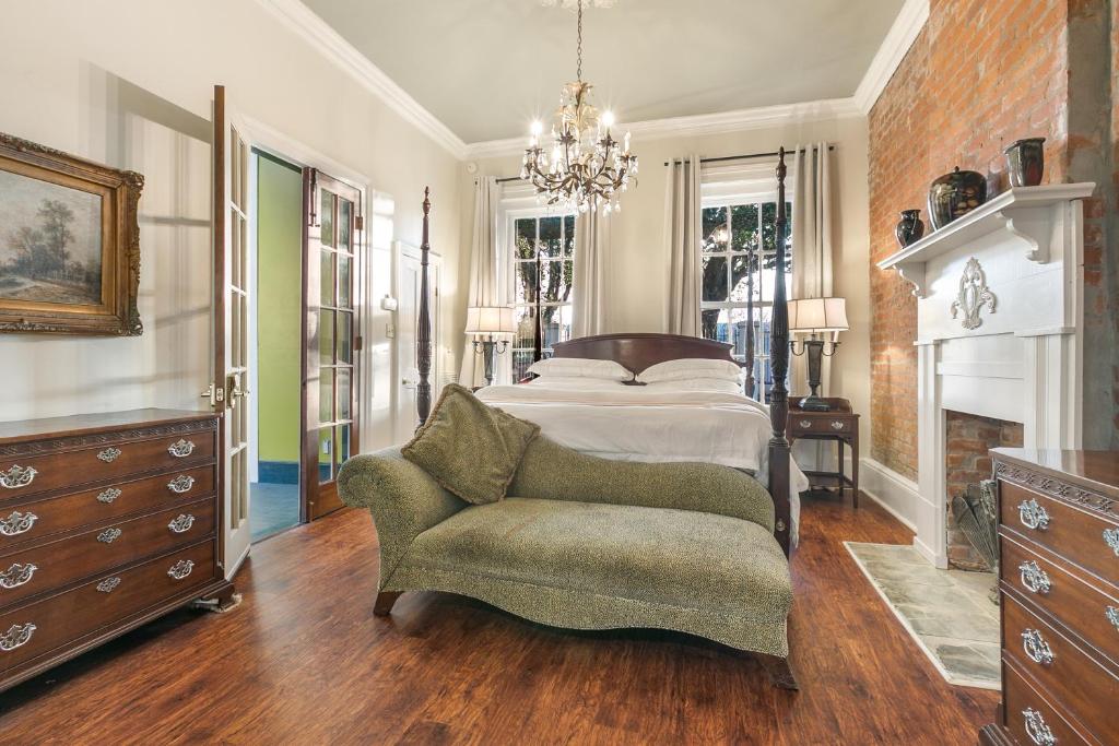 Louis Park Hotel photo