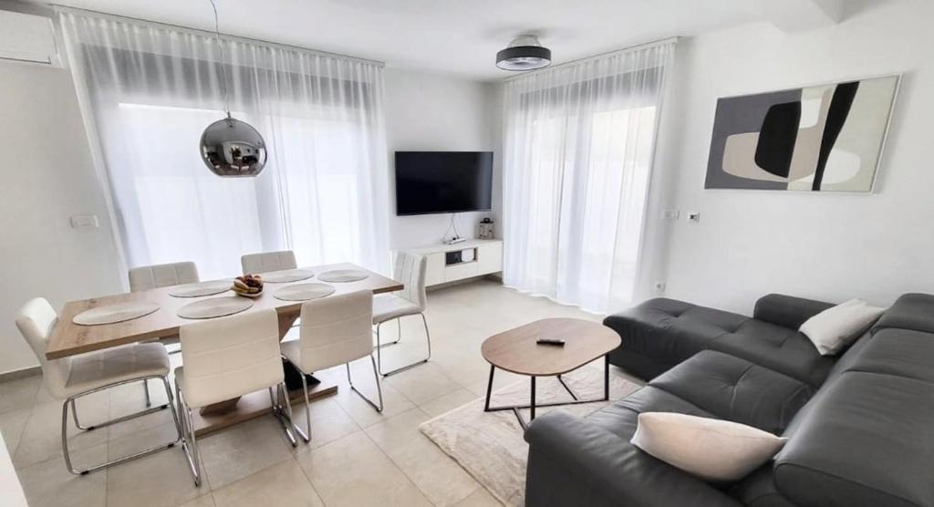 Apartment Pineta - 130m from the beach