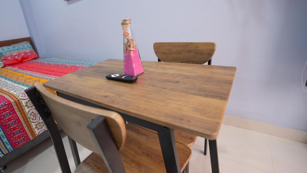 Habitación amoblada y acogedora