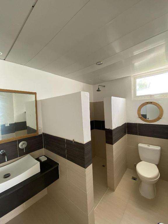 Koupelna v ubytování Spacious Oceanfront XII-201