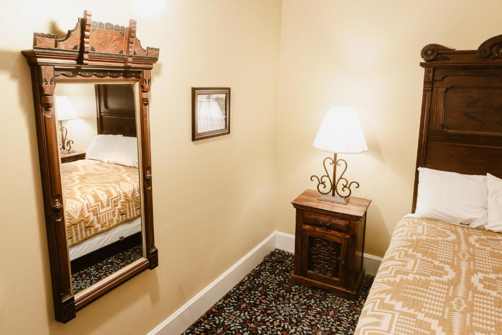 Historic Plaza Hotel - Habitación Estándar