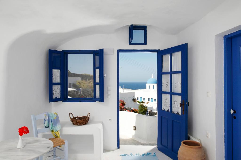 Aghios Artemios Traditional Houses - 3