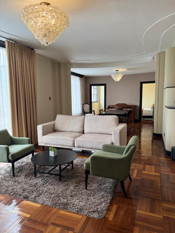 Posezení v ubytování Hotel Nutibara