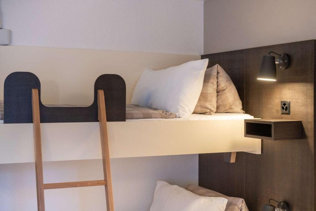 Hotel Derby Interlaken - self check-in - Resim 33