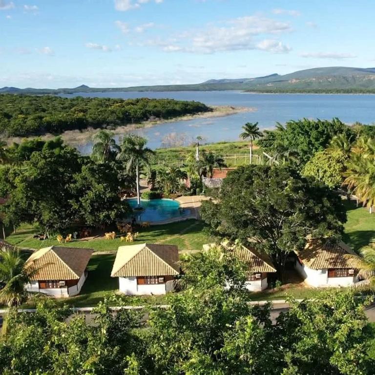an aerial view of a resort with a body of water at Resort Pedra do Sonho in Janaúba
