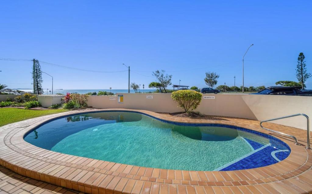 Bazén v ubytování Bannow Apt 7 –Panoramic Ocean Views nebo v jeho okolí