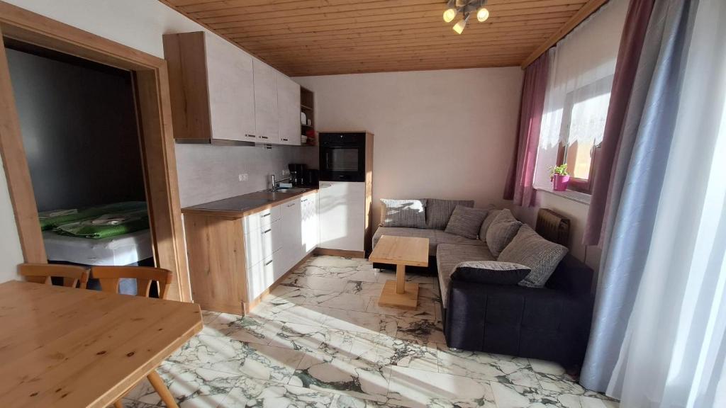 Kuchyň nebo kuchyňský kout v ubytování Haus Sonnenterrasse