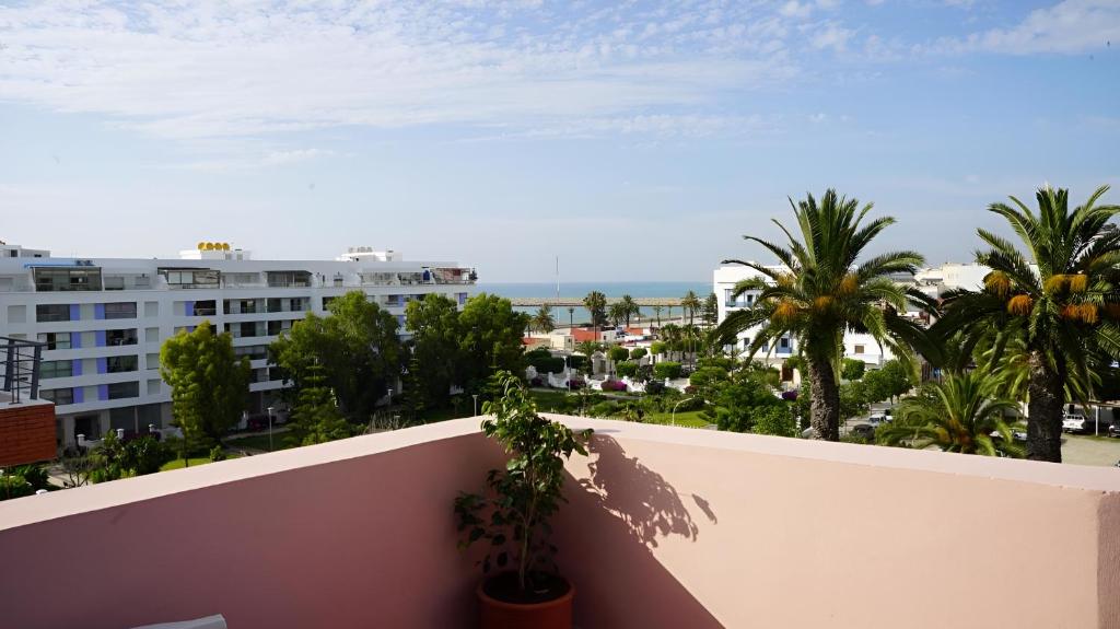 Nespecifikovaný výhled na moře nebo výhled na moře při pohledu z hotelu