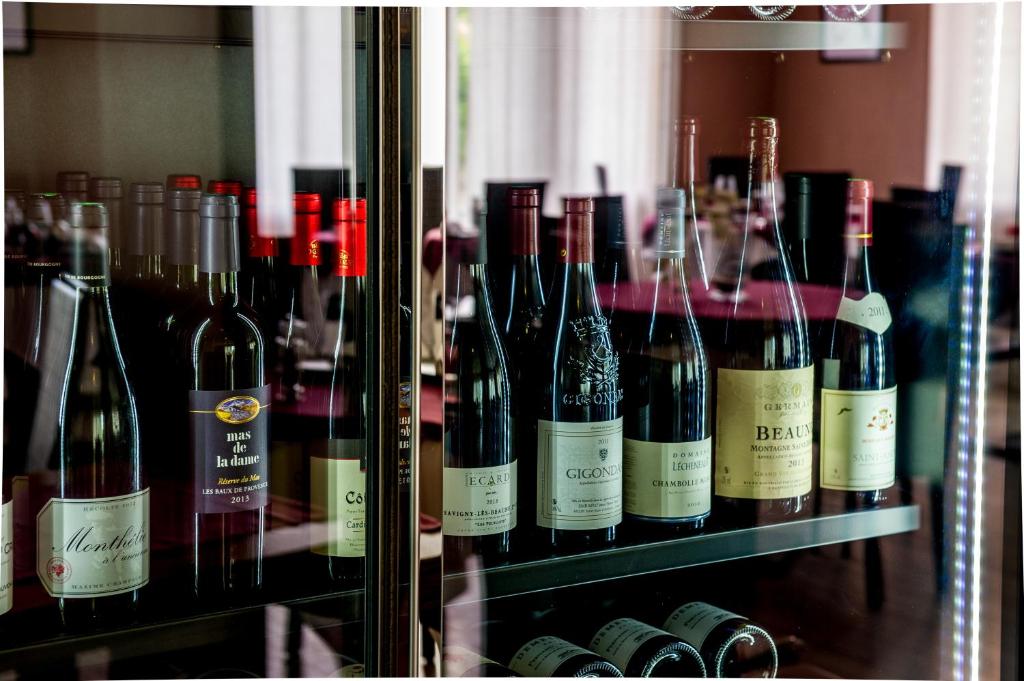 Nápoje v ubytování Tulip Inn Beaune