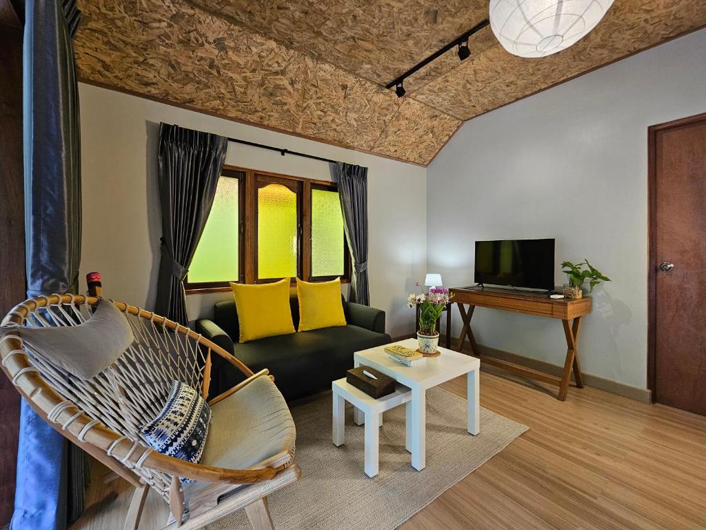 TV a/nebo společenská místnost v ubytování Luxury Farm House
