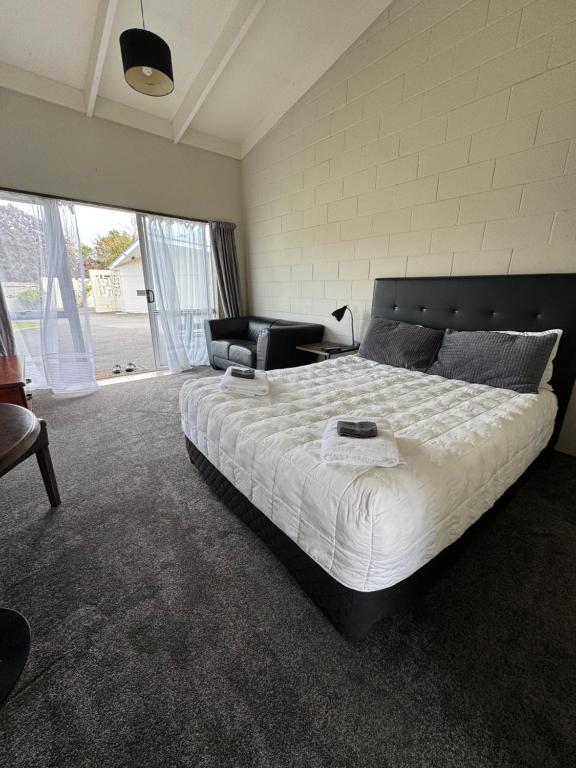 Fountain Court Motel - Resim 6