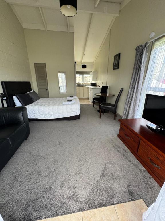 Fountain Court Motel - Resim 13