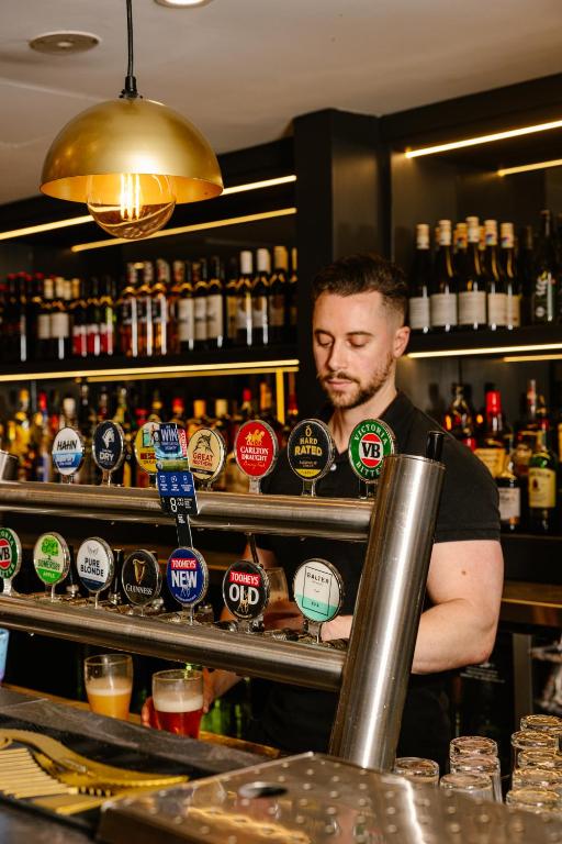 Royal Hotel Ryde - Resim 43