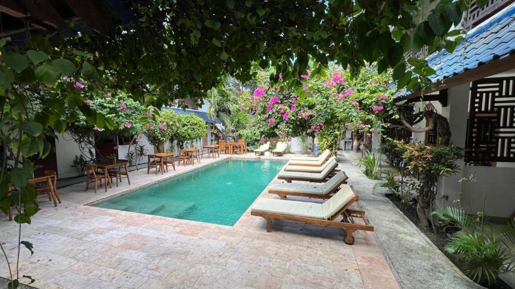 Bazén v ubytování Marygio Gili Resort nebo v jeho okolí