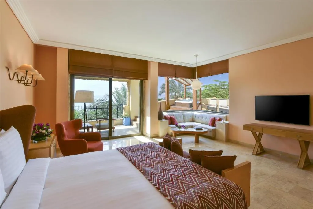 Ishtar Honeymoon Suite