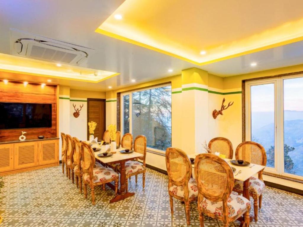 Foto sihtkohas Shimla asuva majutusasutuse The Hosteller Shimla, Valley View galeriist