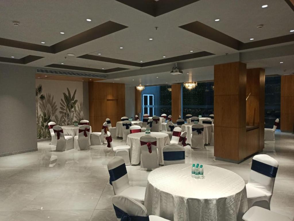 Restaurace v ubytování AIR by Ahuja Residences