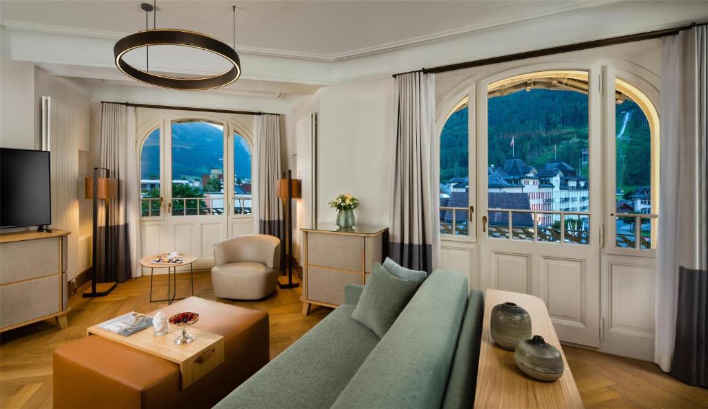 TV o dispositivi per l'intrattenimento presso Kempinski Palace Engelberg