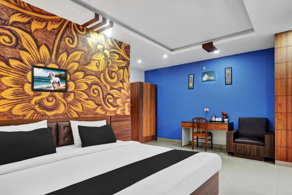 Televisyen dan/atau pusat hiburan di Super Townhouse Zoo Road Near Guwahati Central formerly IR Luxuria
