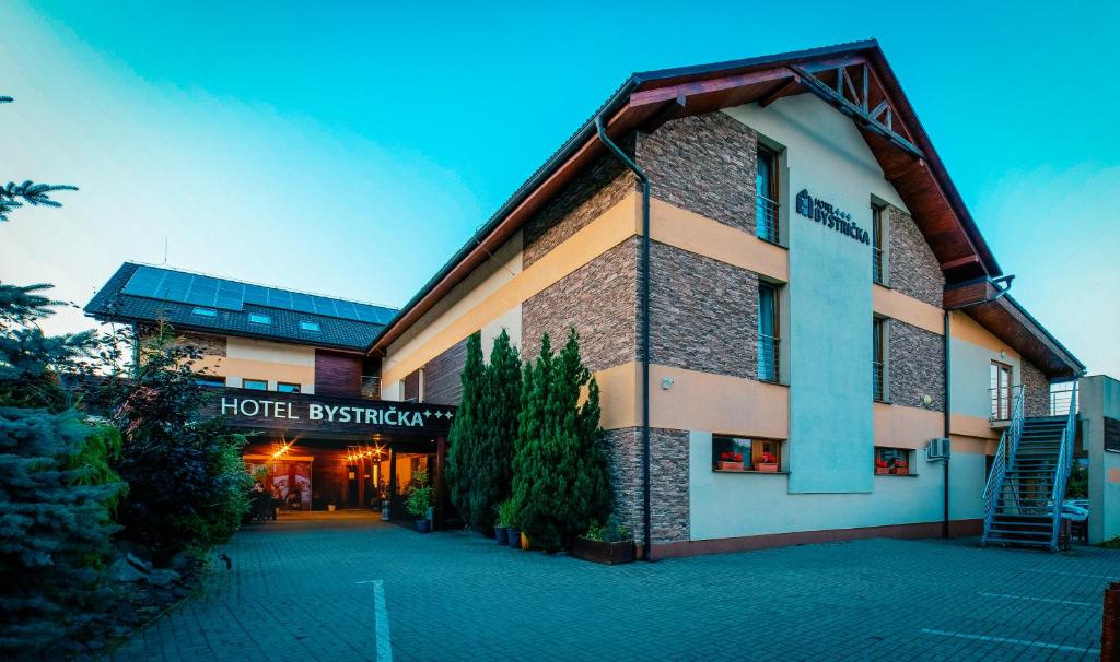 Budova, kde se hotel nachází