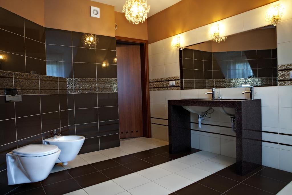 Hotel Trzy Róze - Resim 36