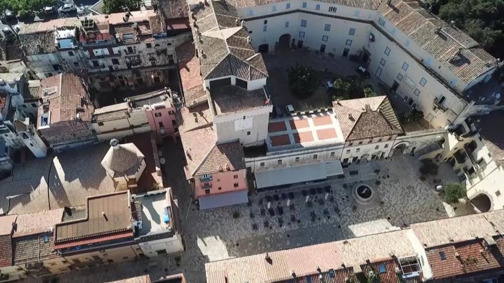Pohľad z vtáčej perspektívy na ubytovanie Tiny Circe house - alloggio turistico