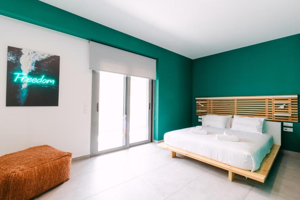 11 Reasons Why Metaxourgeio - Resim 28