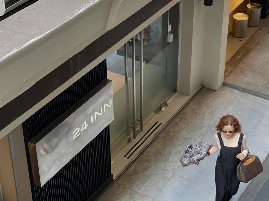 Επισκέπτες που μένουν στο 24 Inn