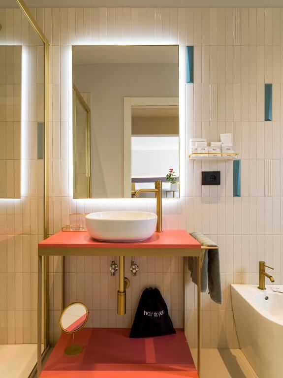 UNA HOTELS One Catania - Resim 3