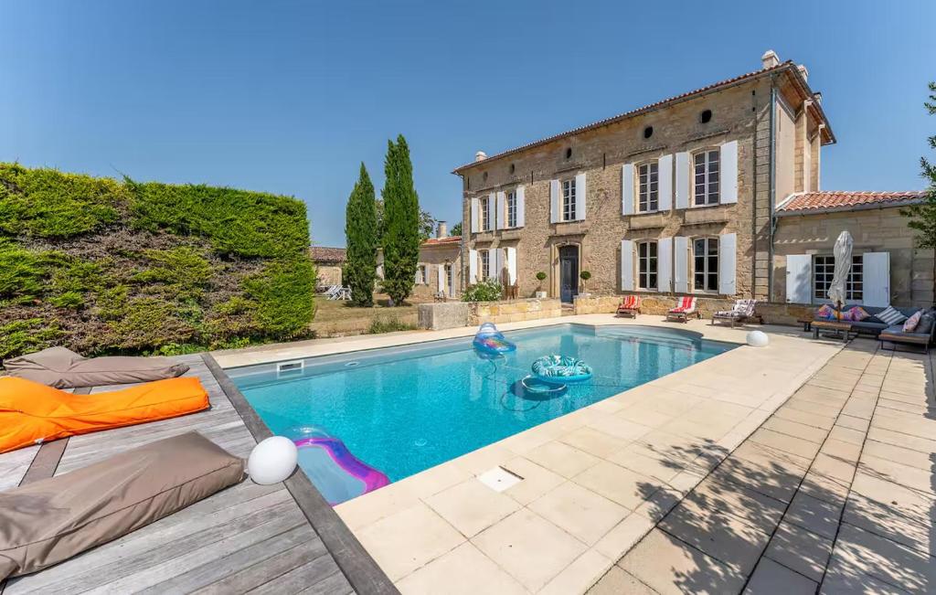 Πισίνα στο ή κοντά στο Le Clos Montaugé