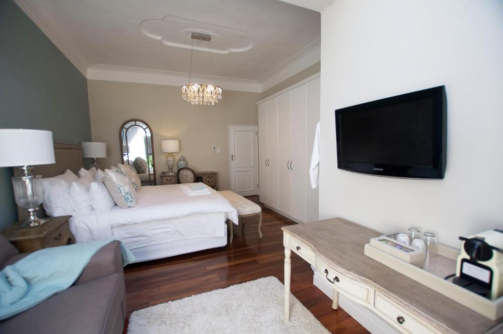 Island Way Villa - Family King Room