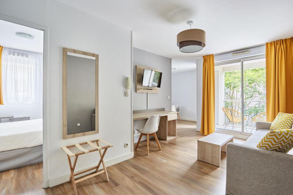 Appart Hotel Odalys City Aix en Provence Le Clos de la Chartreuse - Resim 13