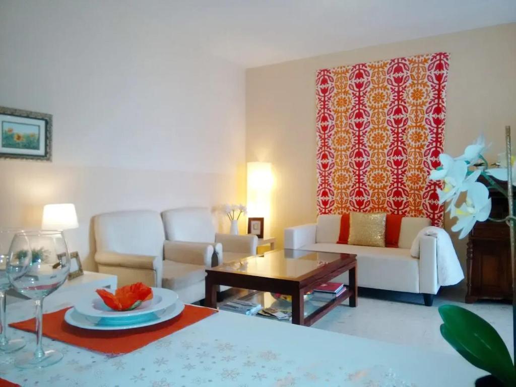 A seating area at Charming apartment in El Puerto de Santa María with terrace