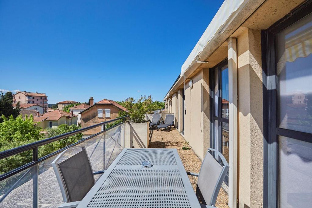 Appart Hotel Odalys City Aix en Provence Les Floridianes - Resim 25