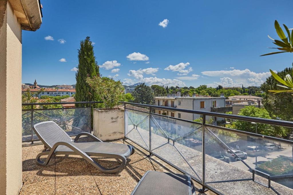 Appart'hôtel Odalys City - Aix en Provence Centre Rotonde - Les Floridianes - One-Bedroom Apartment With Terrace (4 Adults)