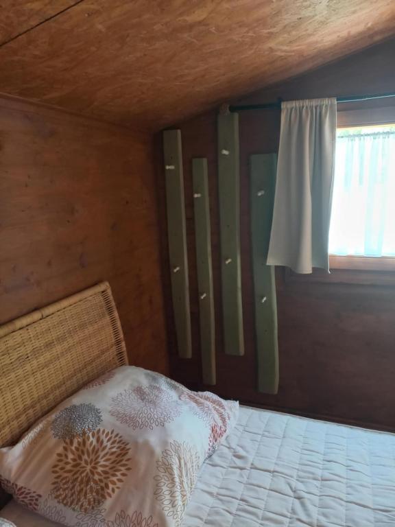 Postel nebo postele na pokoji v ubytování Napfény Camping