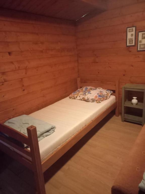 Postel nebo postele na pokoji v ubytování Napfény Camping
