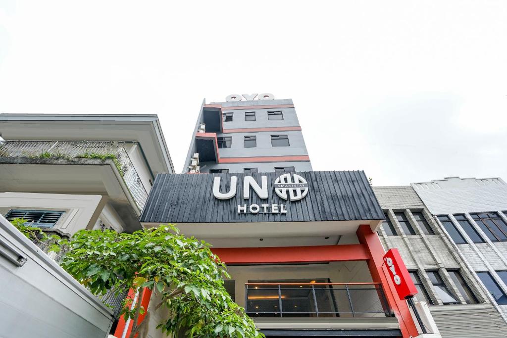 Certifikát, hodnocení, plakát nebo jiný dokument vystavený v ubytování Hotel O Genteng Near Genteng Market Formerly Uno Hotel