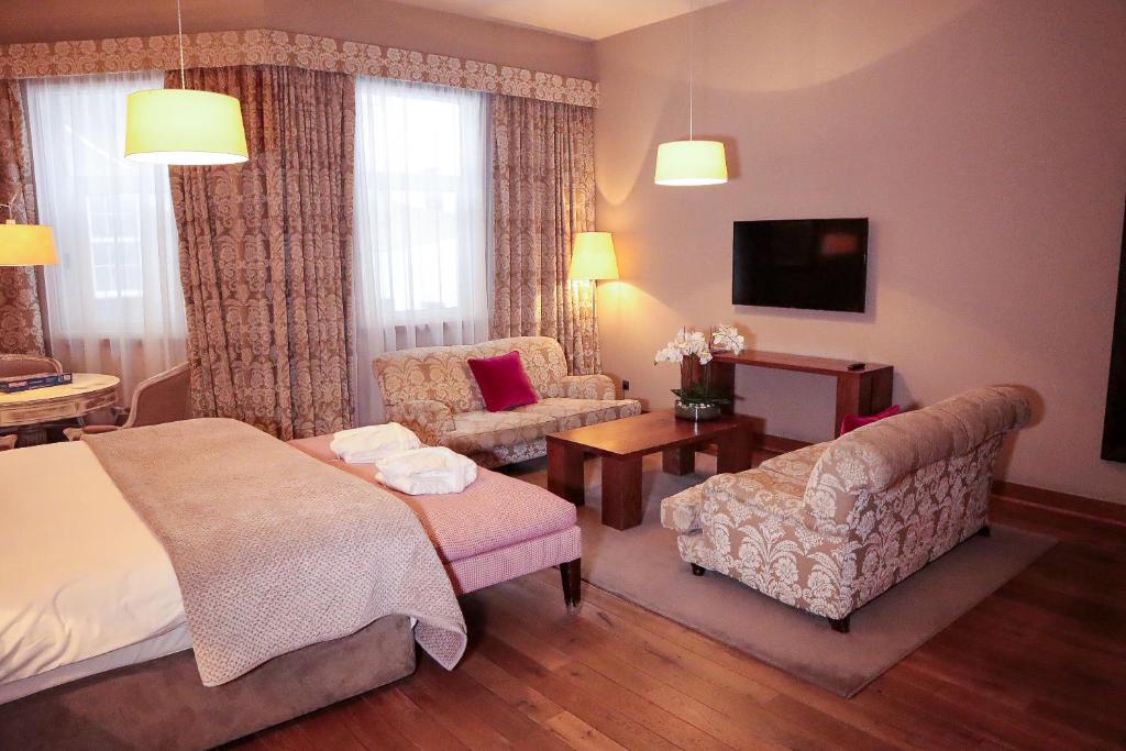 Tigerlily - Resim 42