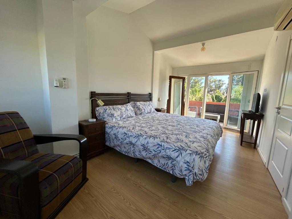 Postel nebo postele na pokoji v ubytování Gran casa Ámbar Málaga