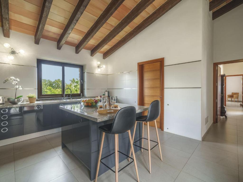 Kuchyňa alebo kuchynka v ubytovaní Holiday Home Bellpuig by Interhome
