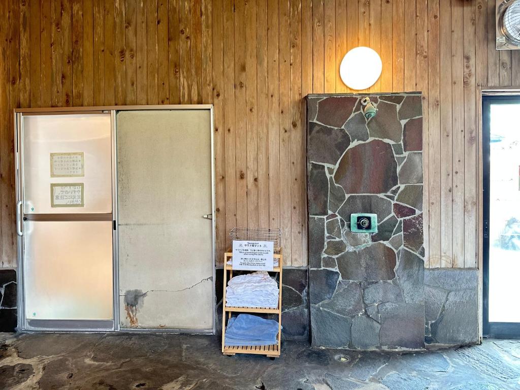 Koupelna v ubytování 白水温泉竹の倉山荘