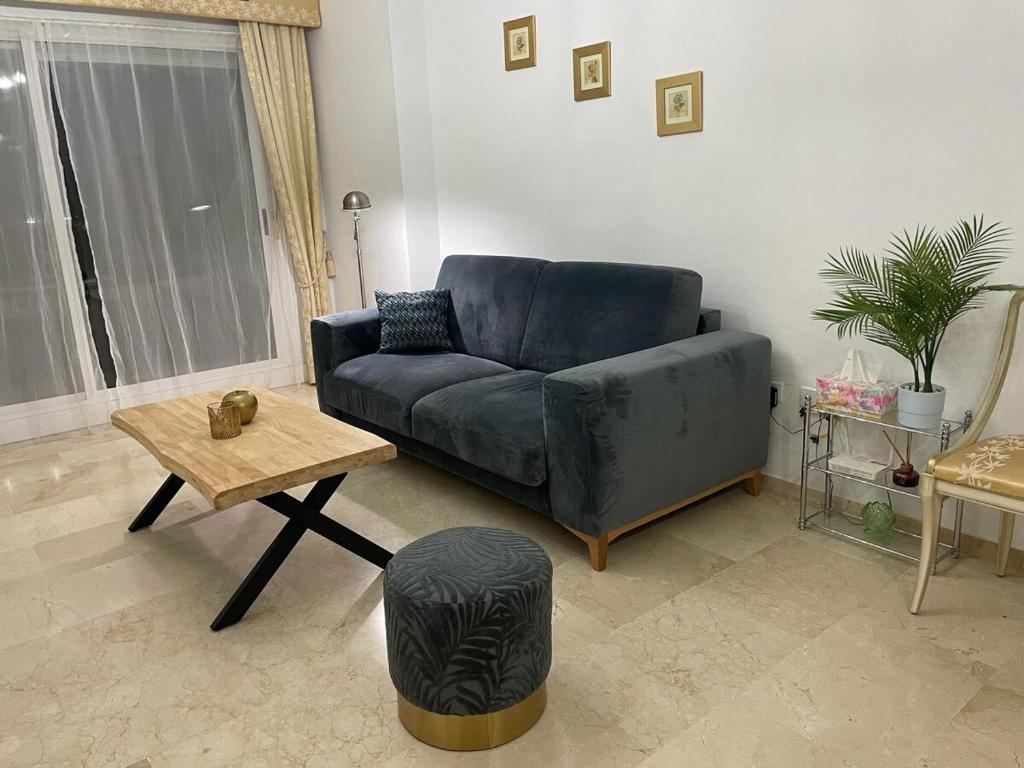 Frontline Golf Apartment